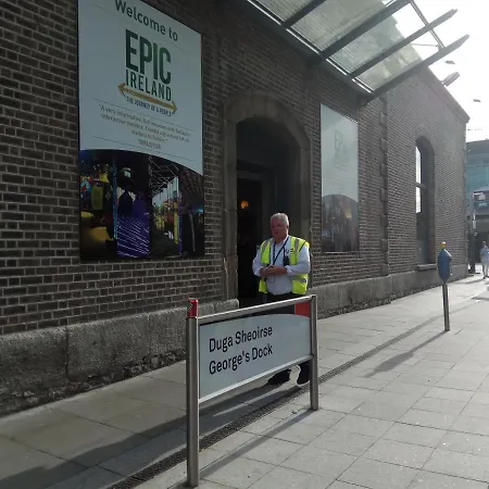 Custom House Harbour Apartments, Ifsc * دبلن